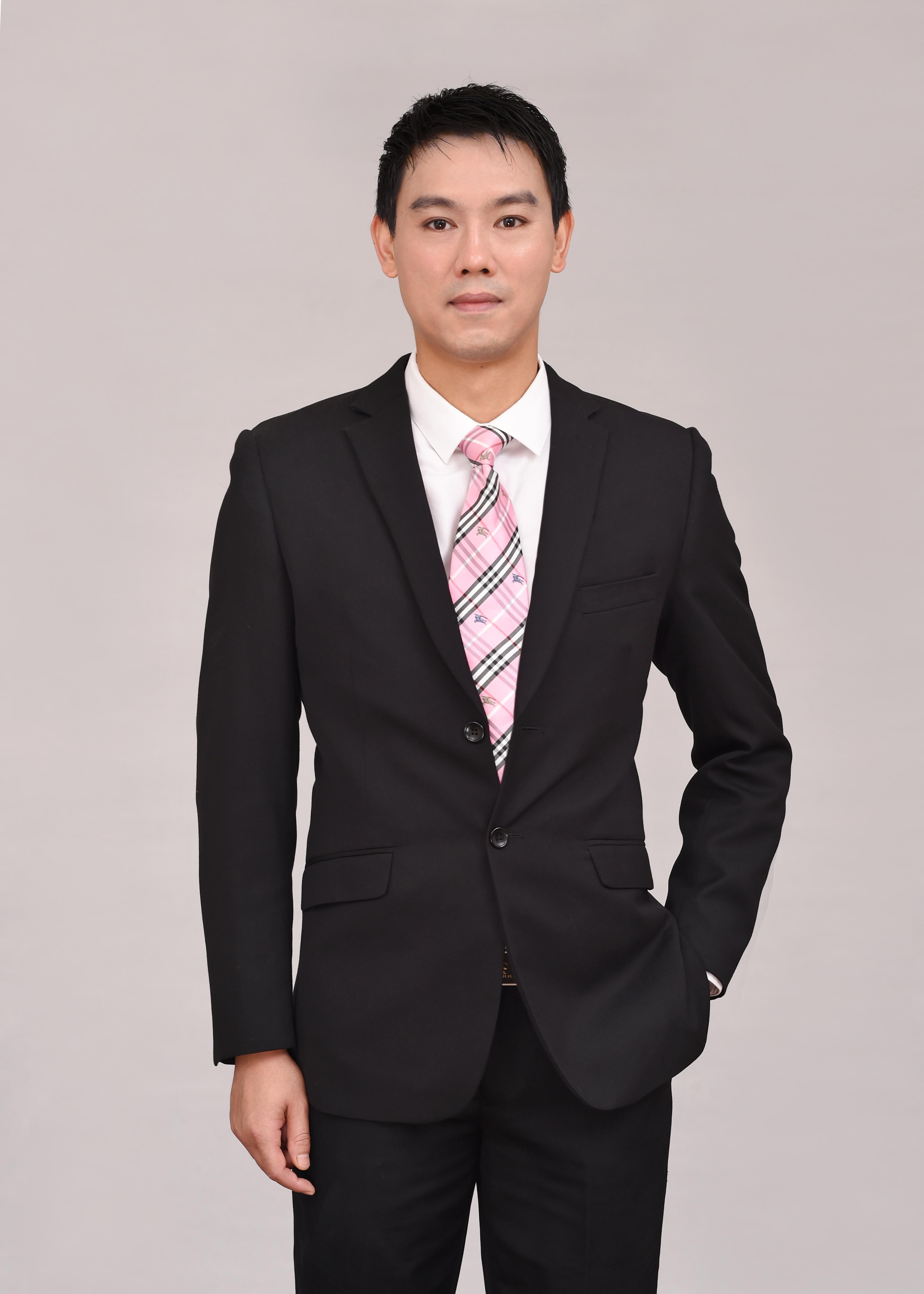 何桂君 预告片与宣传物料制作总监